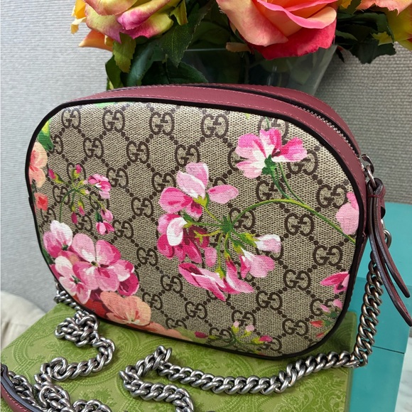 NWOT Authentic Gucci Pink Blooms GG Canvas Supreme Camera Floral Crossbody Bag - Picture 2 of 13